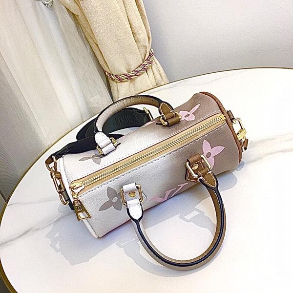 ルイヴィトンバッグ素材ディテール